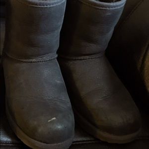 KIDS UGGS SIZE 3